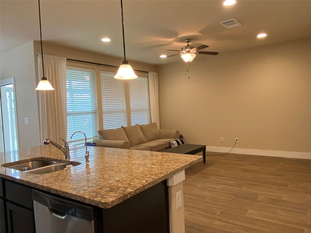 347 Madison Oaks - Photo 8
