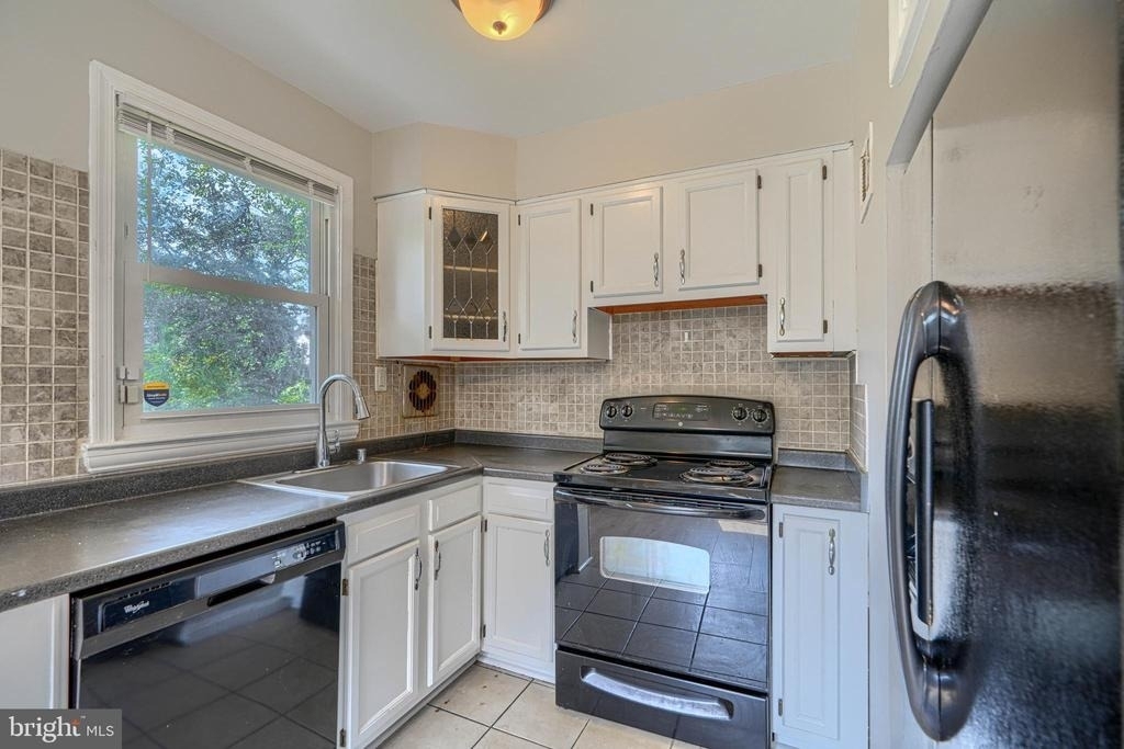 3506 Millvale - Photo 8
