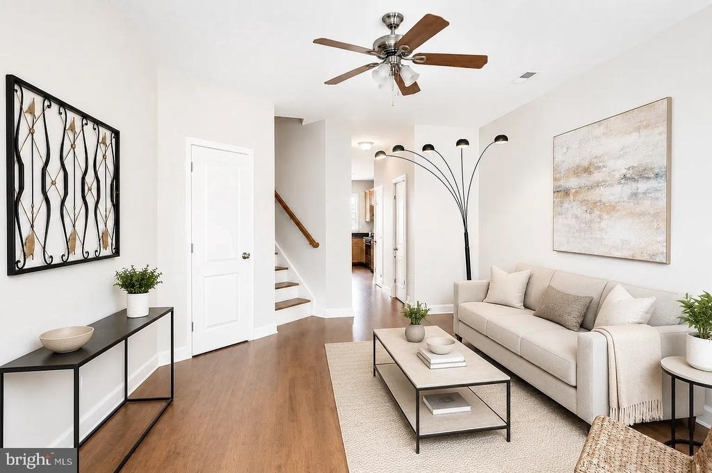 1620 Light Street - Photo 2