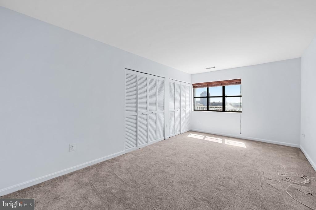2702 Lighthouse Point East E - Photo 22