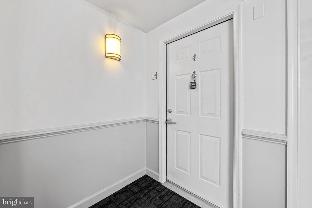 2702 Lighthouse Point East E - Photo 3