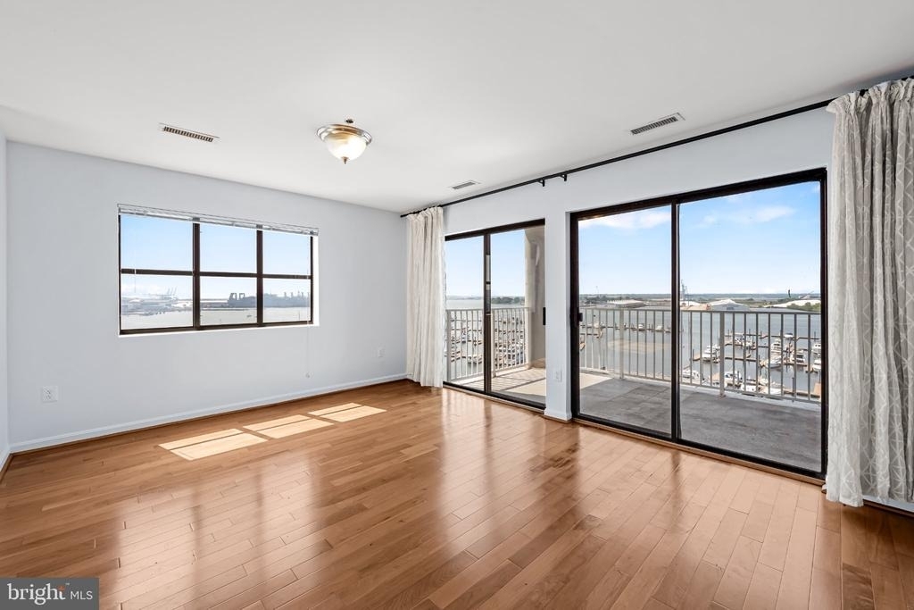 2702 Lighthouse Point East E - Photo 12