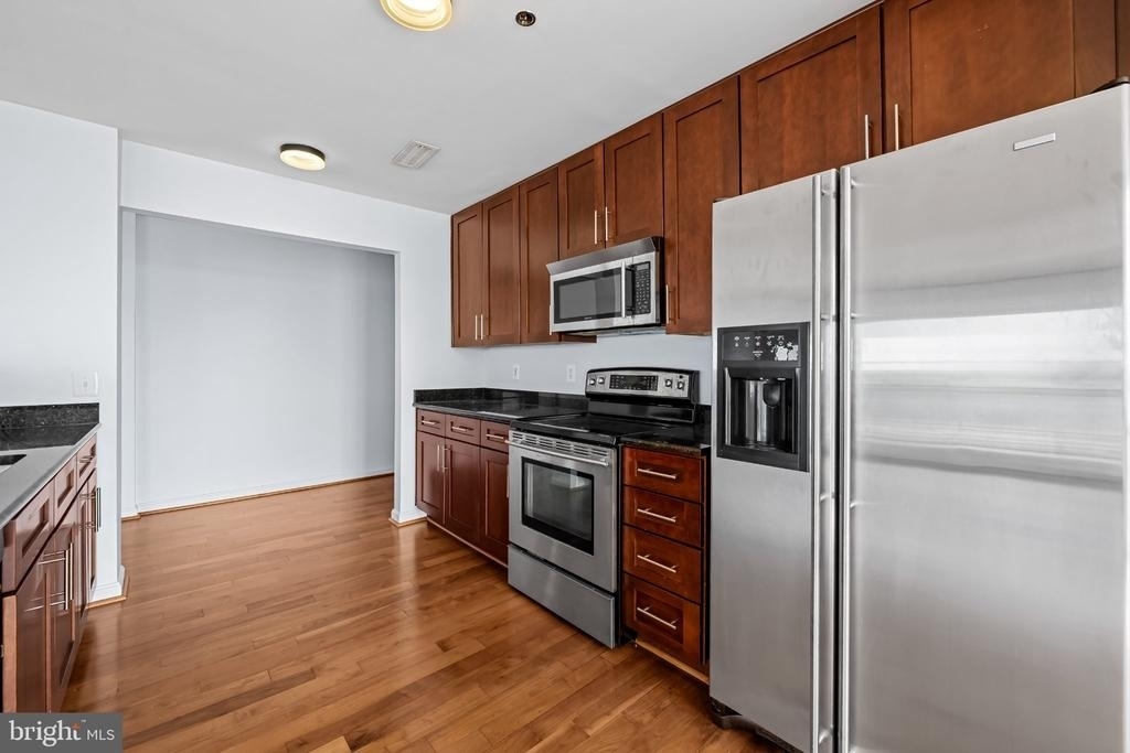 2702 Lighthouse Point East E - Photo 7