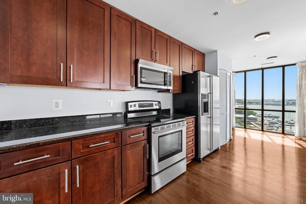 2702 Lighthouse Point East E - Photo 6
