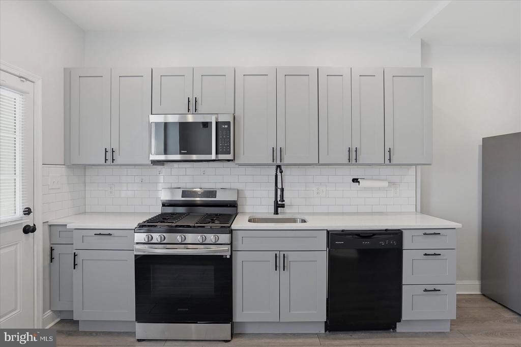 2605 Denison Street - Photo 12