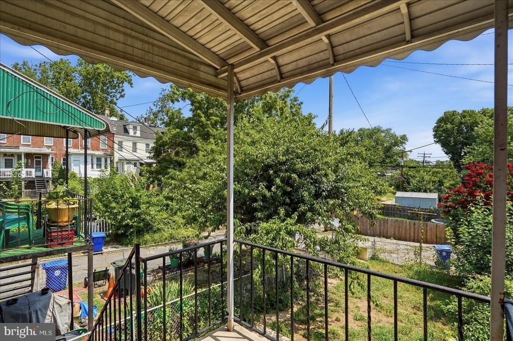 2605 Denison Street - Photo 2