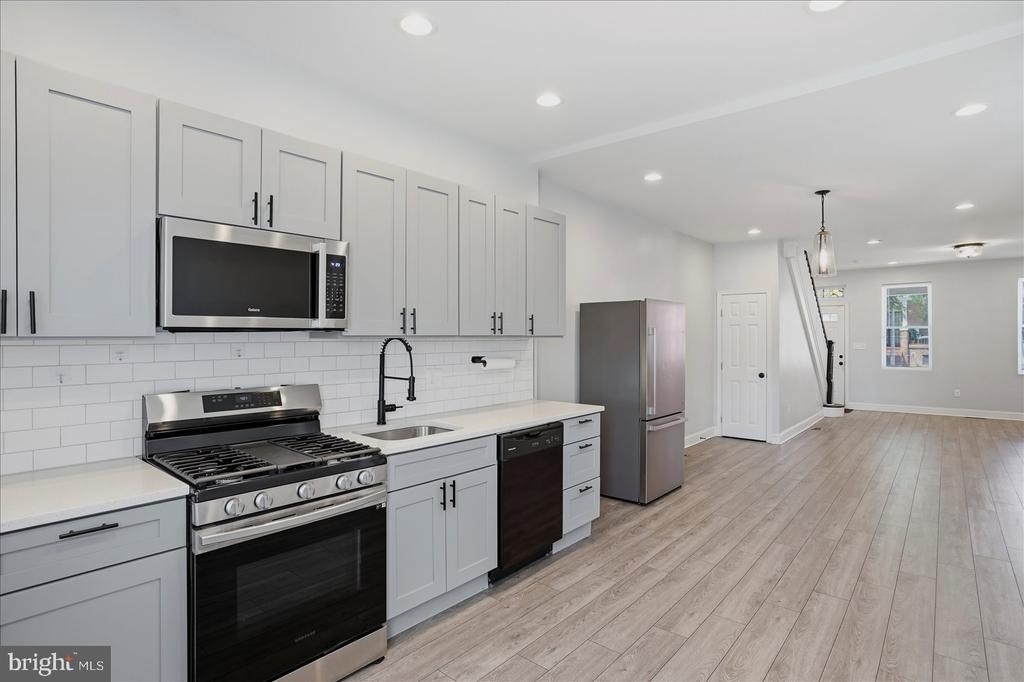 2605 Denison Street - Photo 11