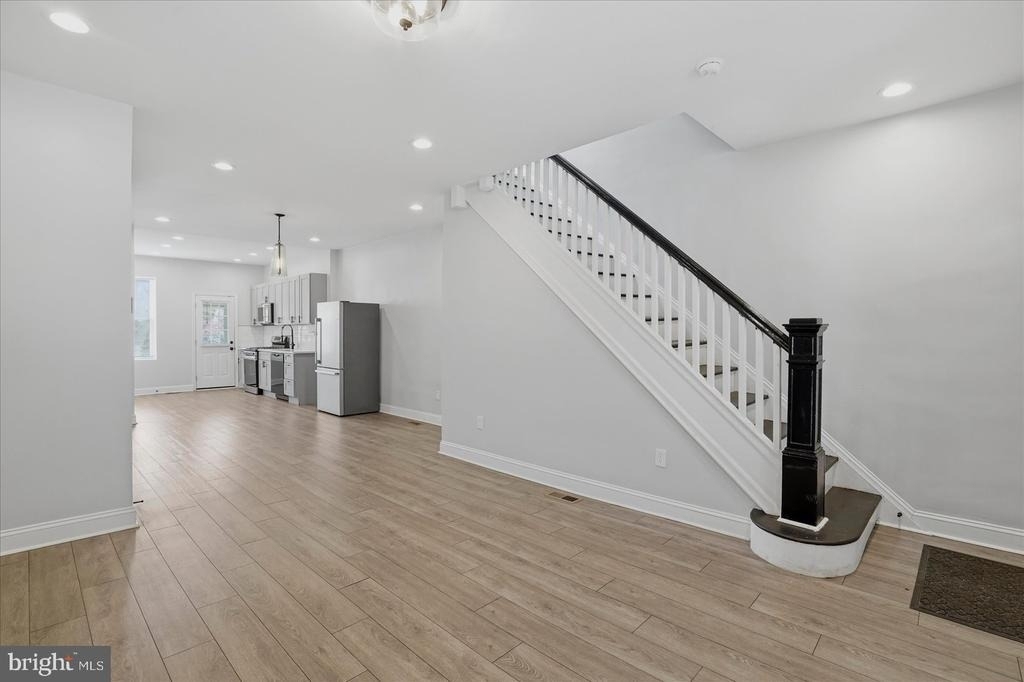 2605 Denison Street - Photo 5