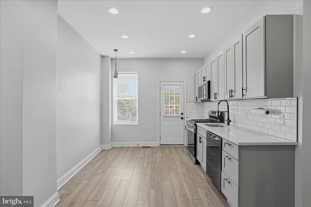 2605 Denison Street - Photo 9
