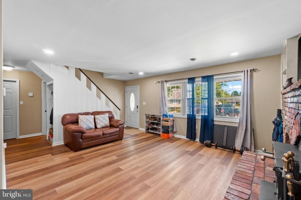 10 N Meadow Drive - Photo 2
