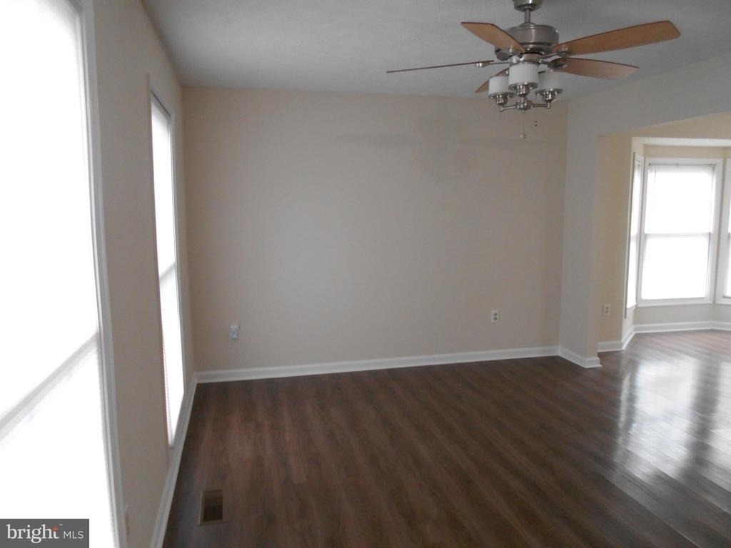 1905 Aircraft Court - Photo 8