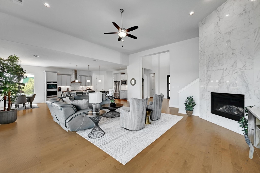 4809 Serene Hills Dr - Photo 3