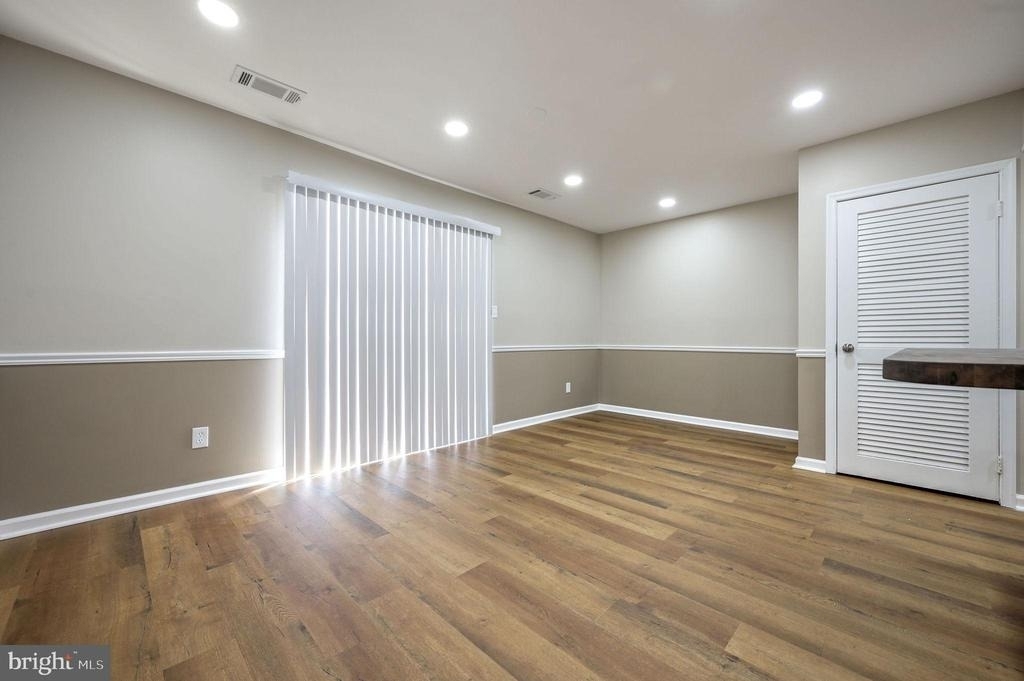1192 Madison Court - Photo 6
