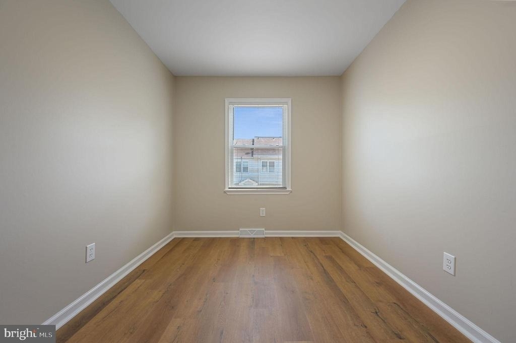 1192 Madison Court - Photo 10