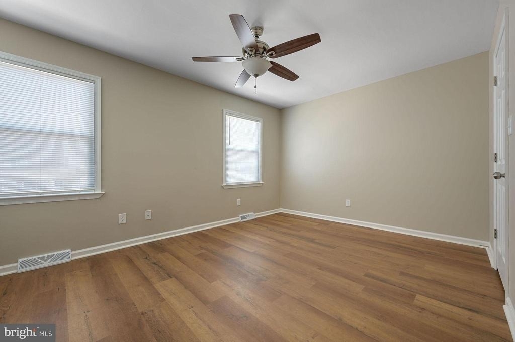 1192 Madison Court - Photo 8