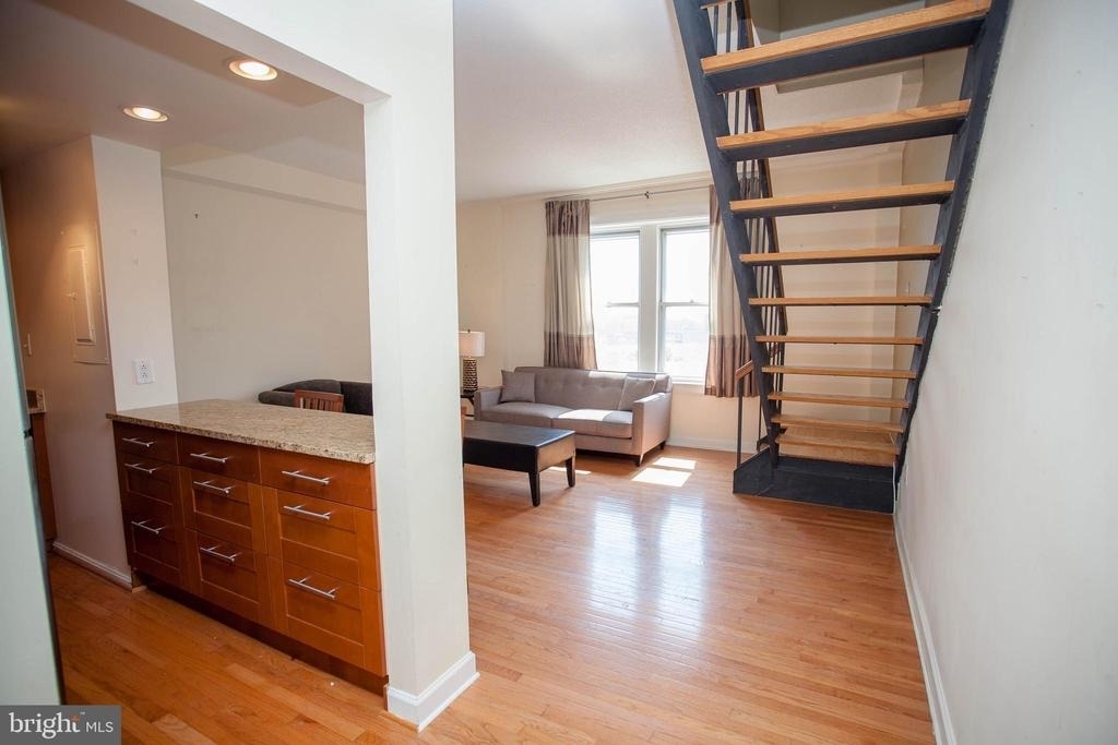 1851 Columbia Road Nw - Photo 1