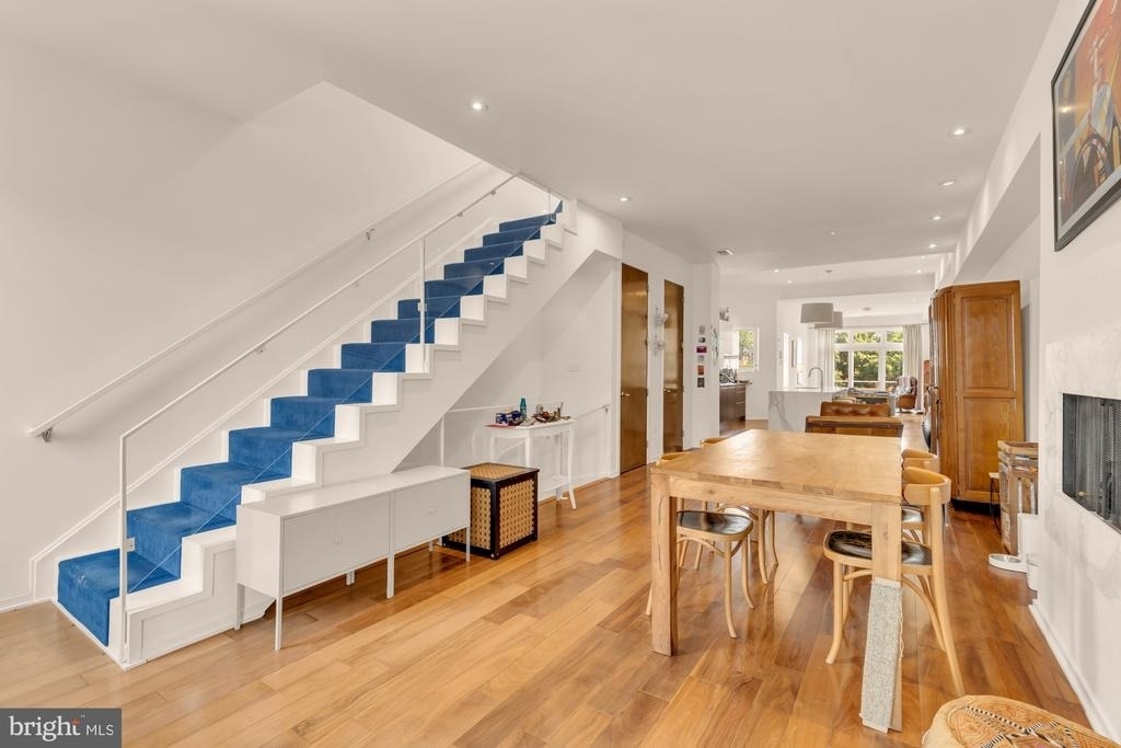 1207 Girard Street Nw - Photo 16