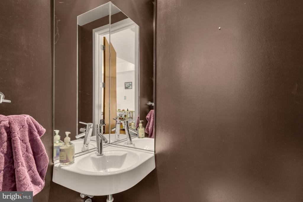 1207 Girard Street Nw - Photo 19
