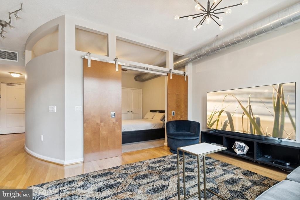 1390 Kenyon Street Nw - Photo 10
