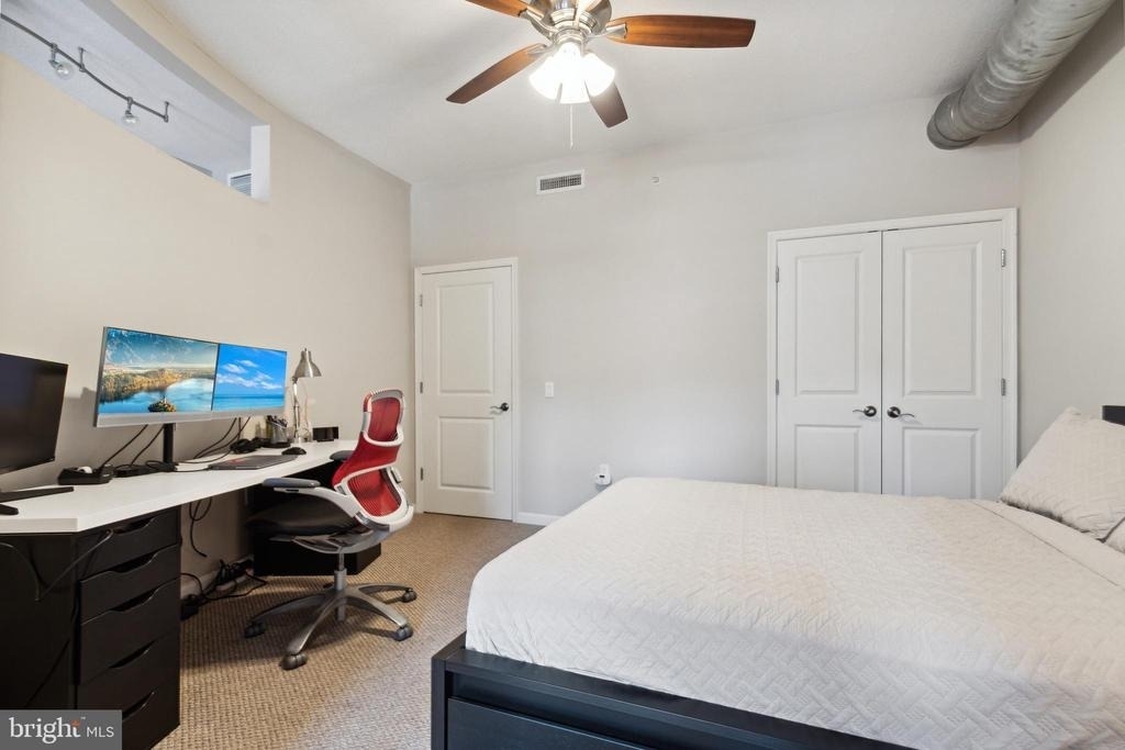 1390 Kenyon Street Nw - Photo 12