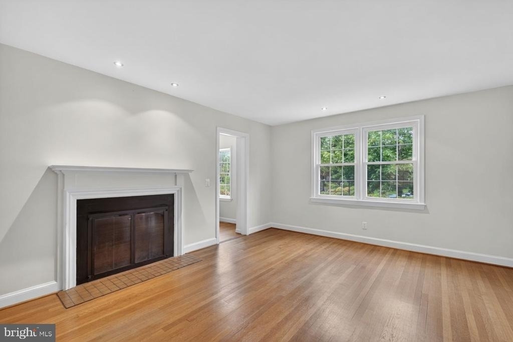4325 47th Street Nw - Photo 1