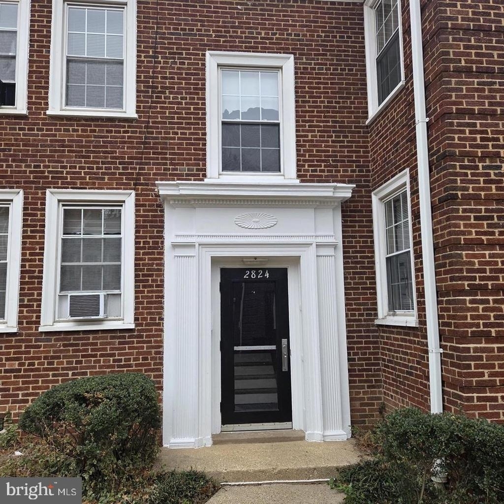 2824 31st Street Se - Photo 2