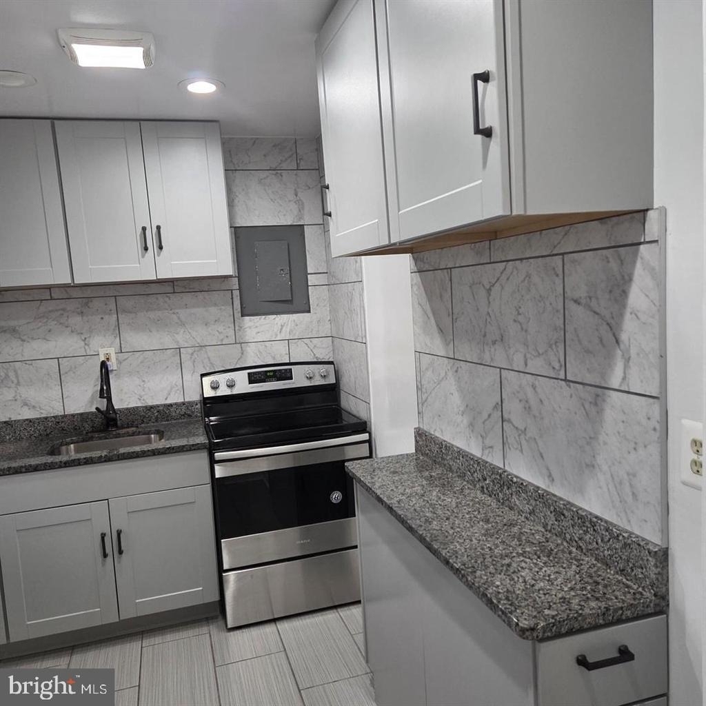 2824 31st Street Se - Photo 6