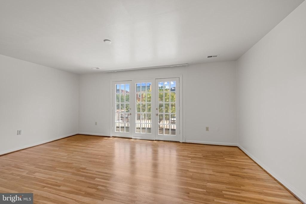 605 H Street Sw - Photo 17