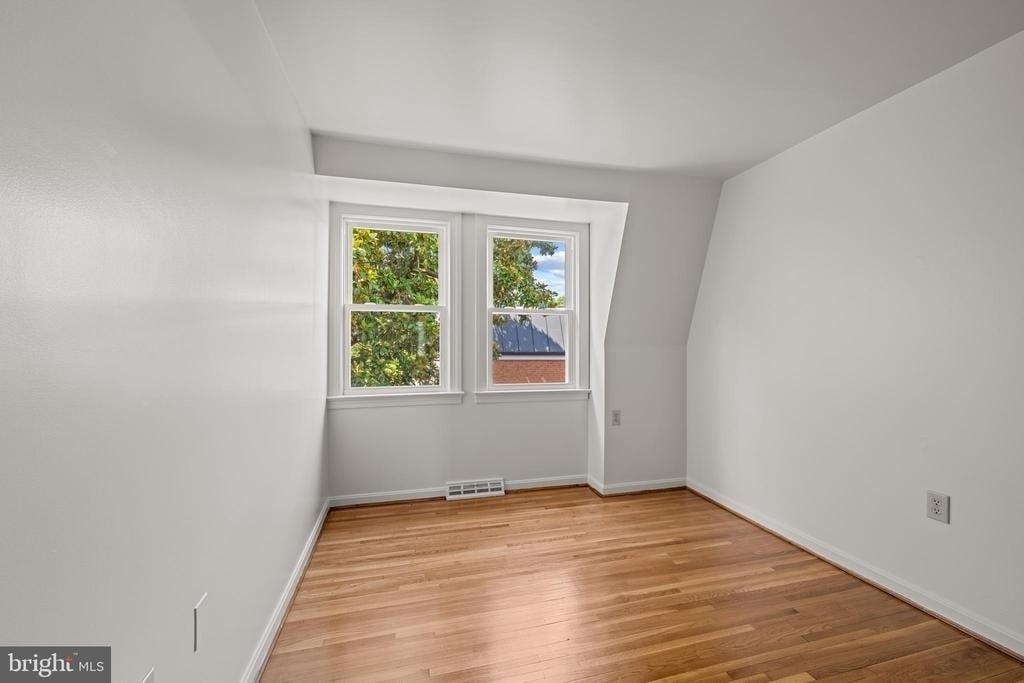 605 H Street Sw - Photo 21