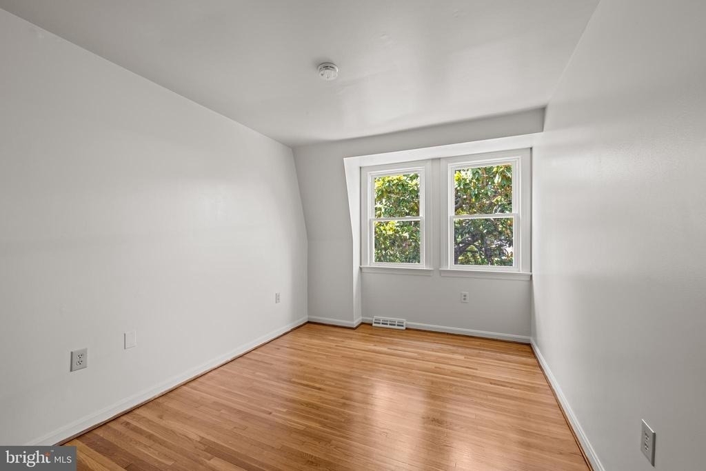 605 H Street Sw - Photo 23