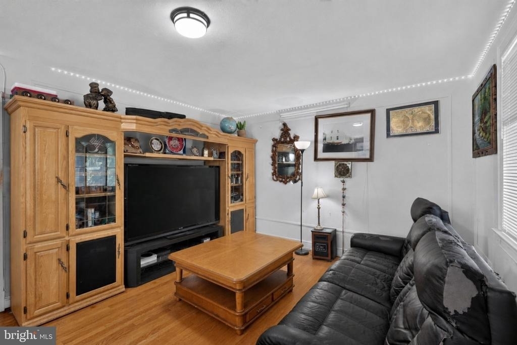 5016 East Capitol Street Ne - Photo 5