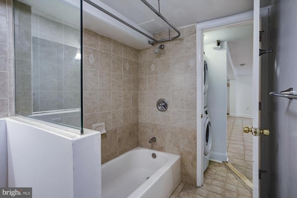 2151 Florida Avenue Nw - Photo 23