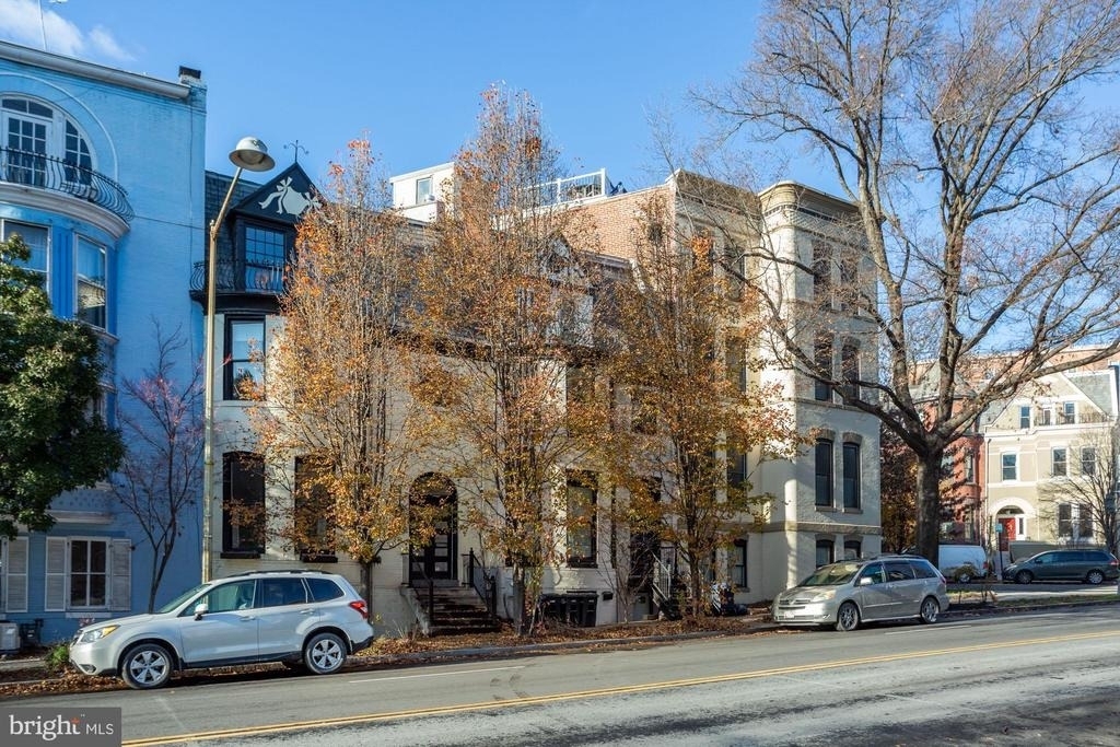 2151 Florida Avenue Nw - Photo 1