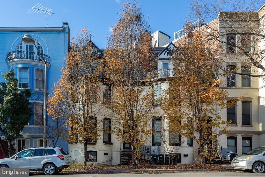 2151 Florida Avenue Nw - Photo 0