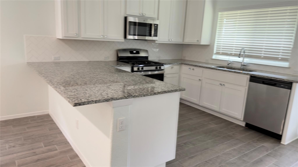 128 Riverhill Dr - Photo 11
