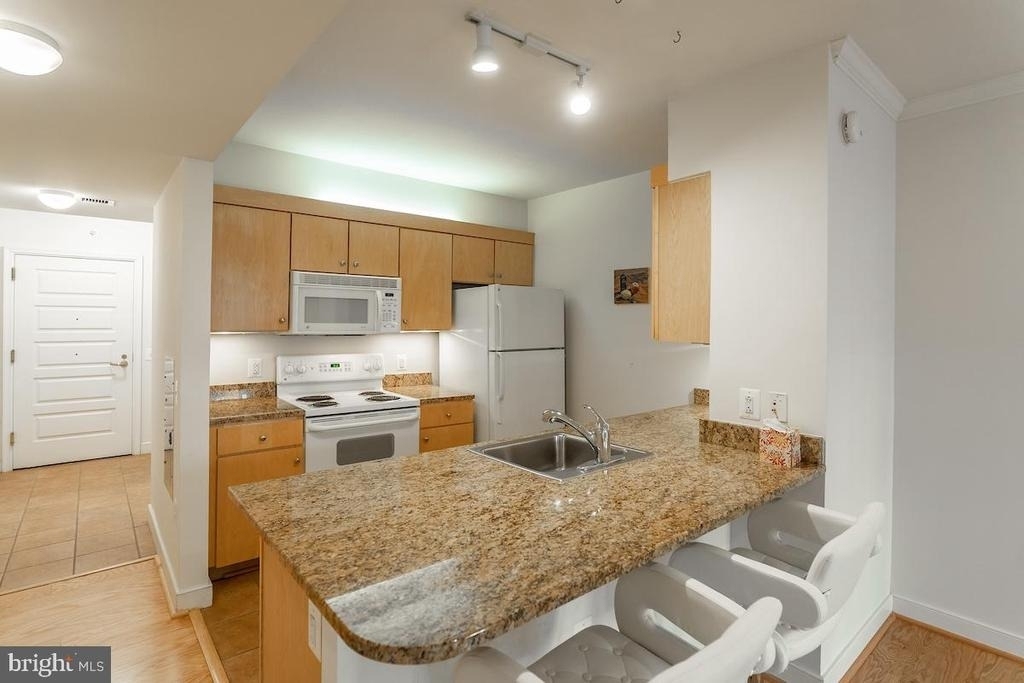 616 E Street Nw - Photo 9