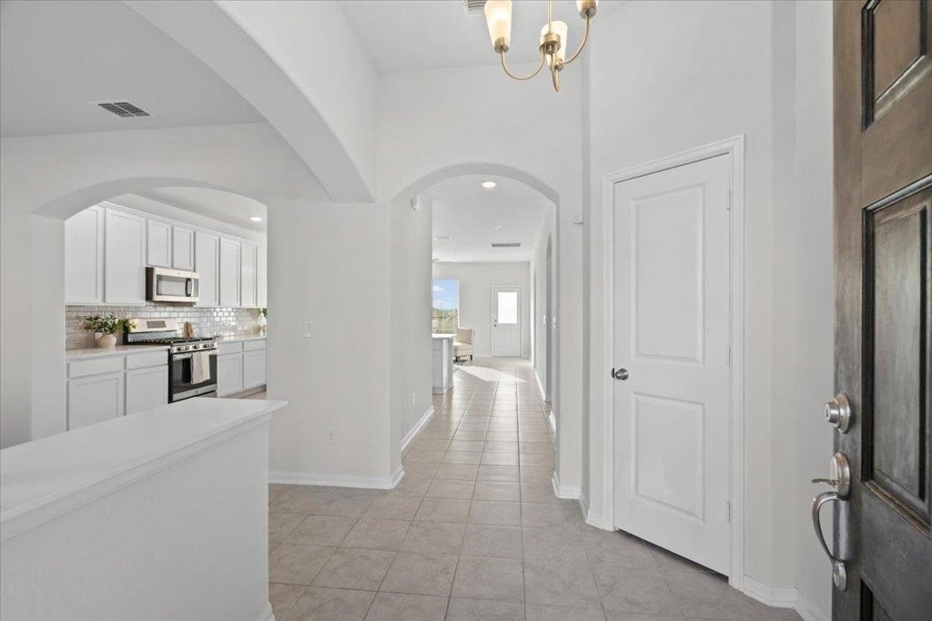 168 Ginger St - Photo 2