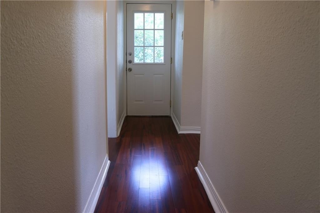 1166 Ridgeway Dr - Photo 3