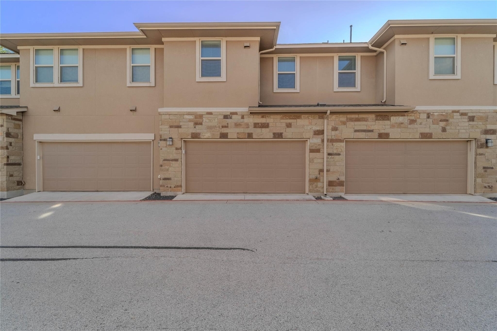 13800 Lyndhurst St - Photo 13