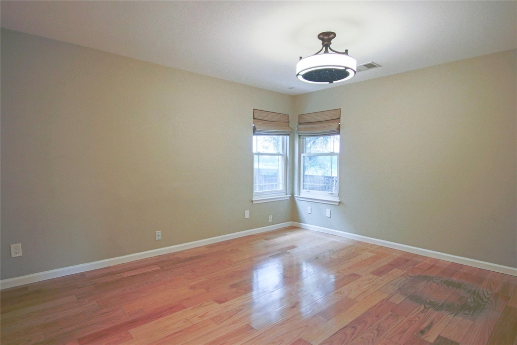 1109 Traci Michelle Dr - Photo 12