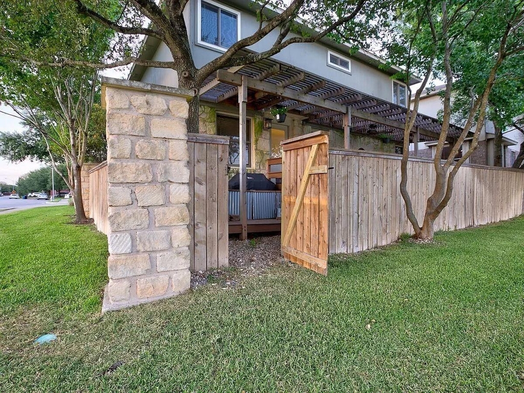 1109 Traci Michelle Dr - Photo 29