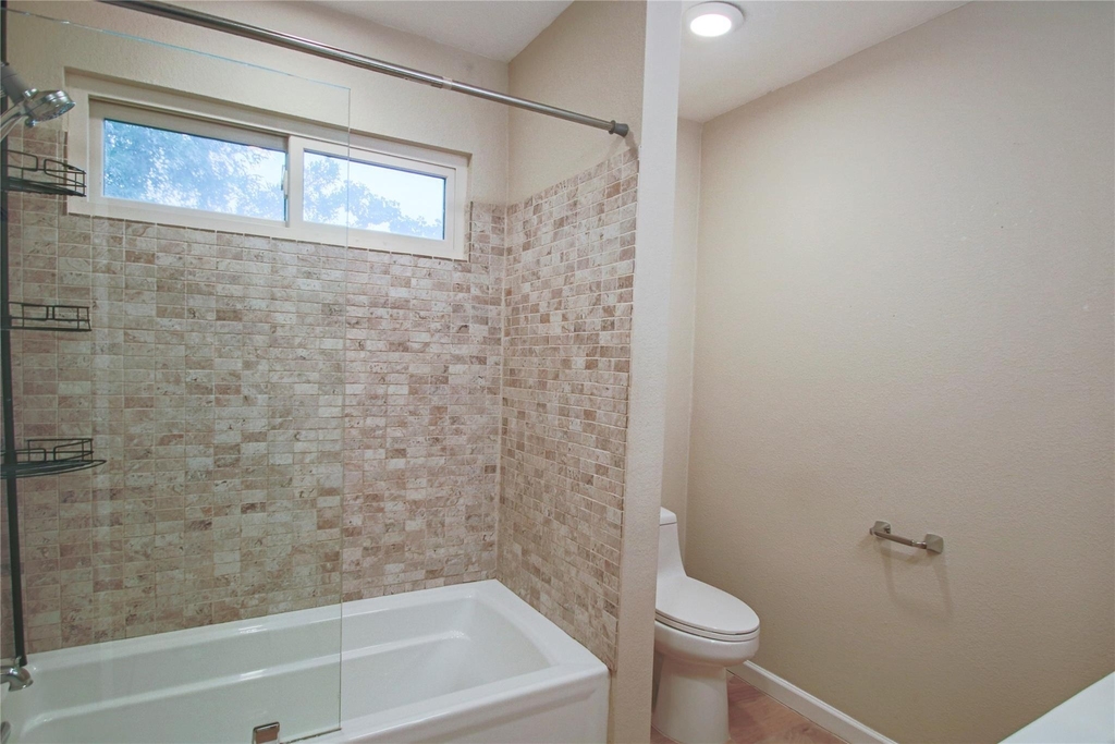 1109 Traci Michelle Dr - Photo 23