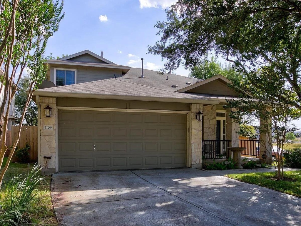 1109 Traci Michelle Dr - Photo 0