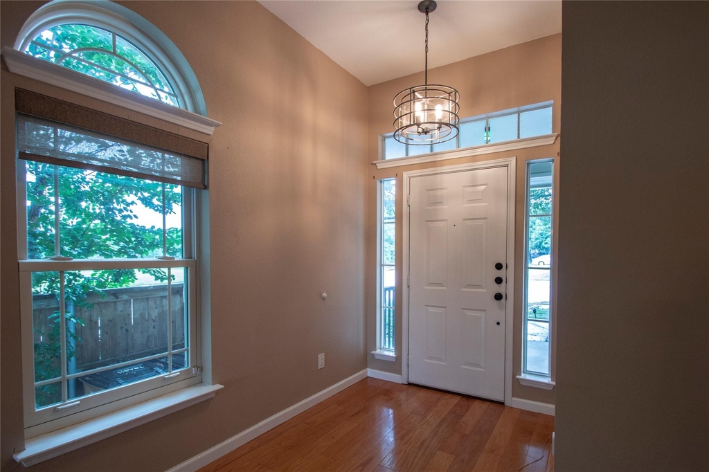 1109 Traci Michelle Dr - Photo 4