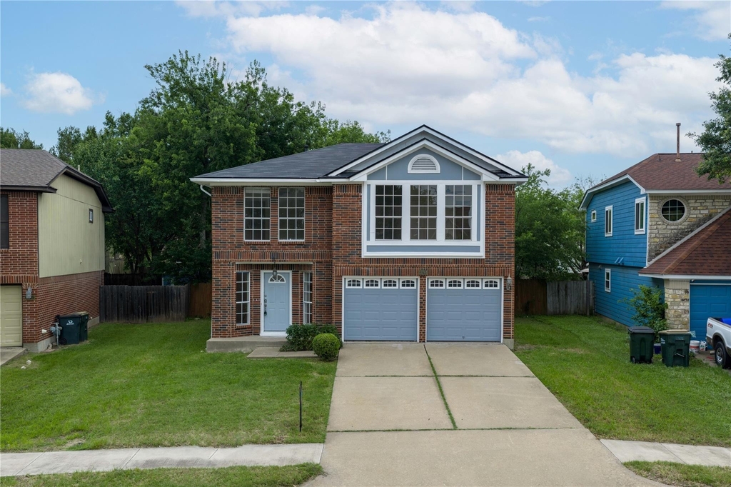 13701 Cambourne Dr - Photo 0