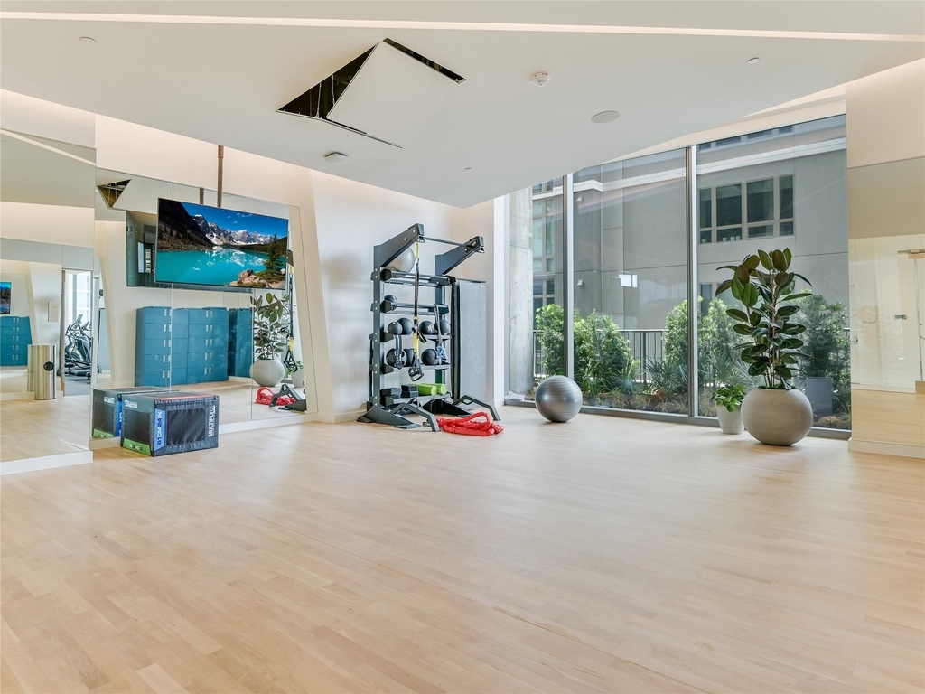 44 East Ave - Photo 14