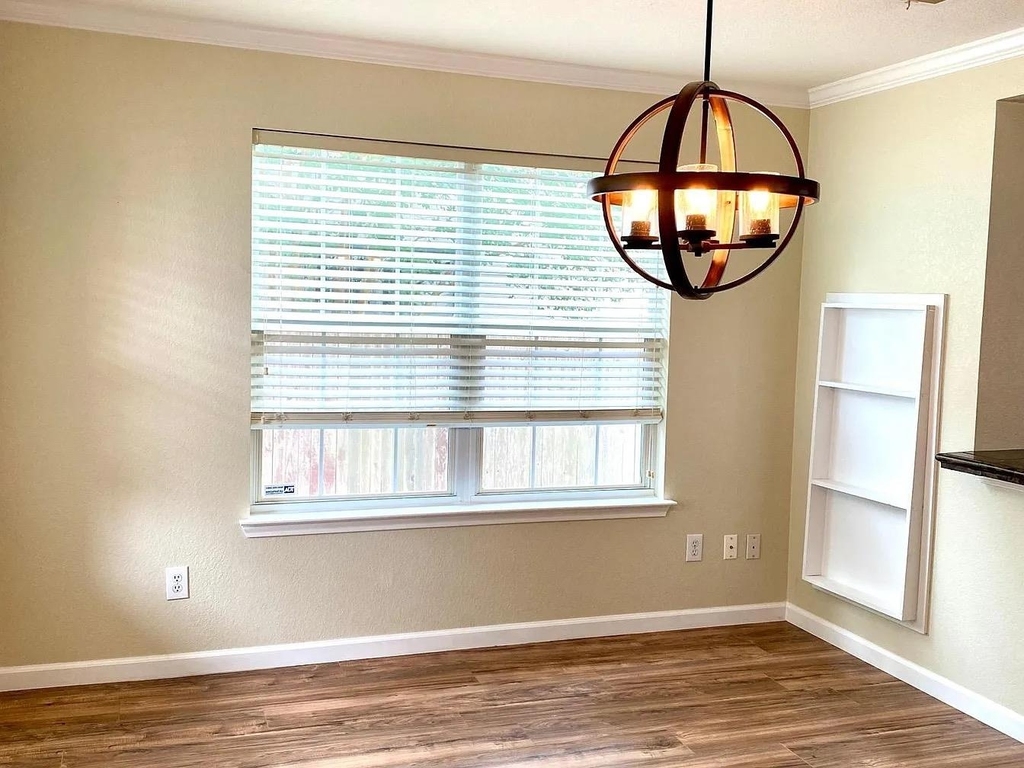 731 Abundance Ln - Photo 1