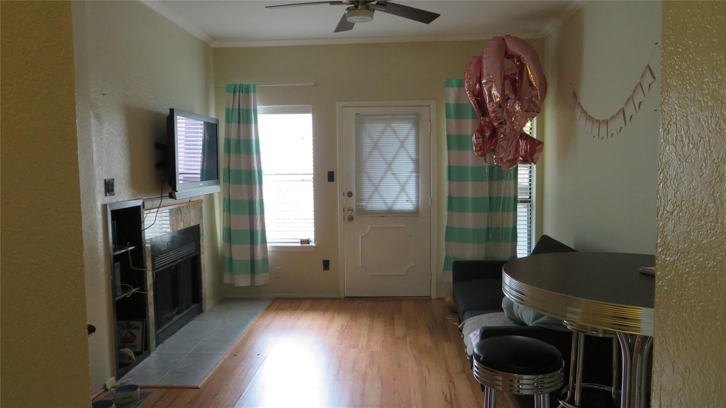 806 W 24th St - Photo 12