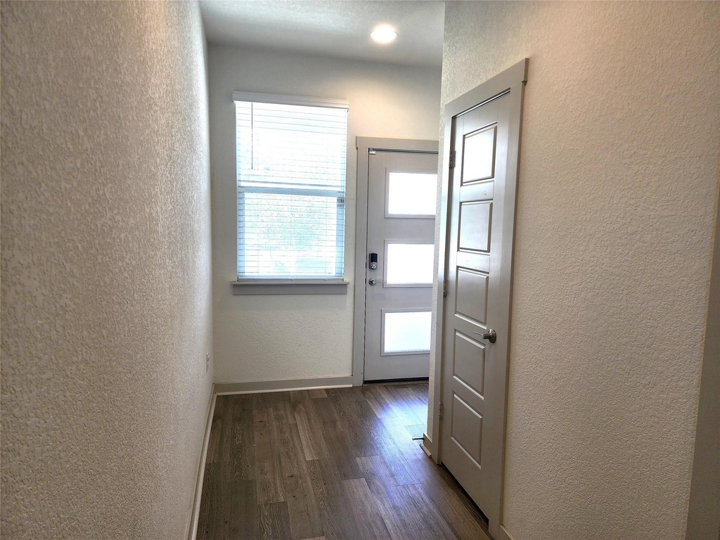 1041 Winnsboro Loop - Photo 1