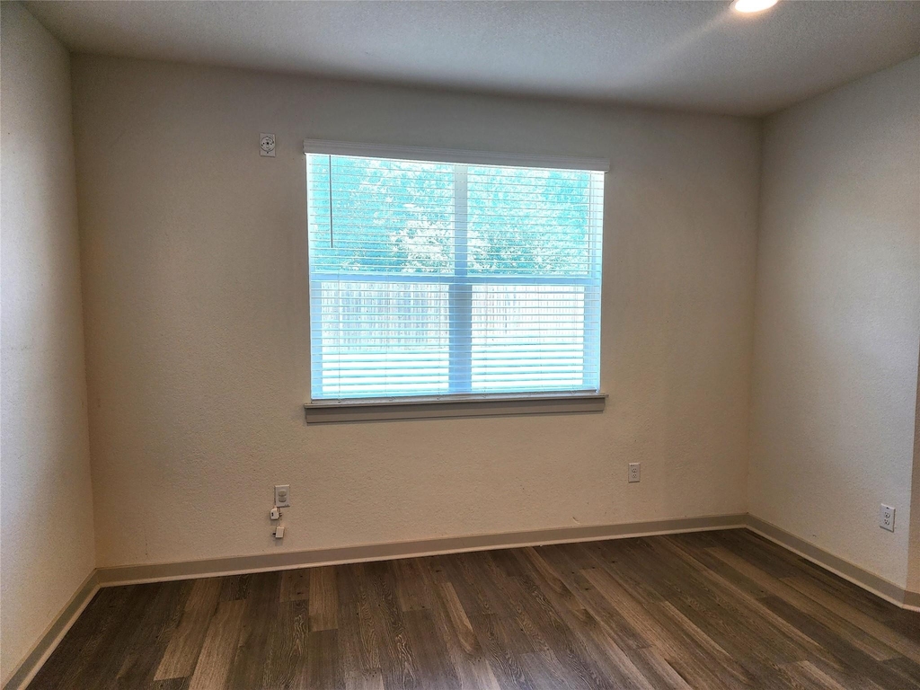 1041 Winnsboro Loop - Photo 10
